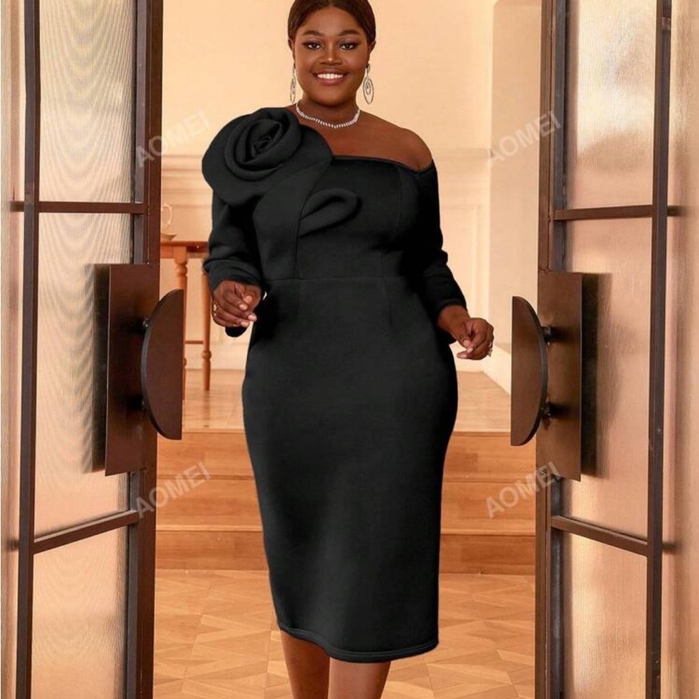 Elegant Black Pencil Skirt